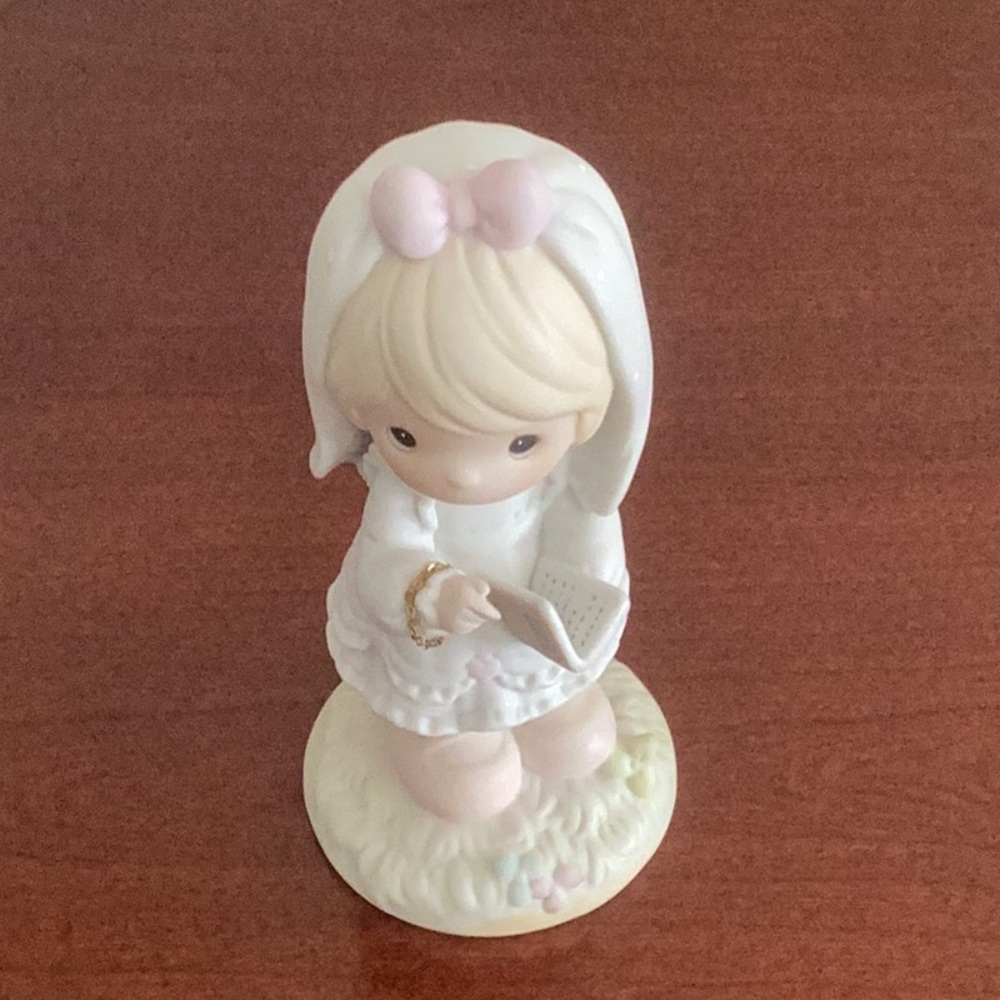 Vintage Precious Moments Figurine